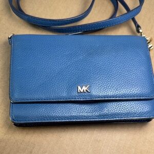 Michael Kors MK Leather Phone Mini Crossbody Wallet Bag Purse in Cobalt Blue